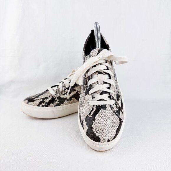 Dr. Scholl’s Women's Sneakers, Size 6M - Picture 5 of 15